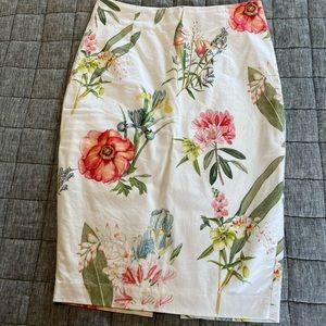 Ever New Floral Pencil Skirt. Sz 6.